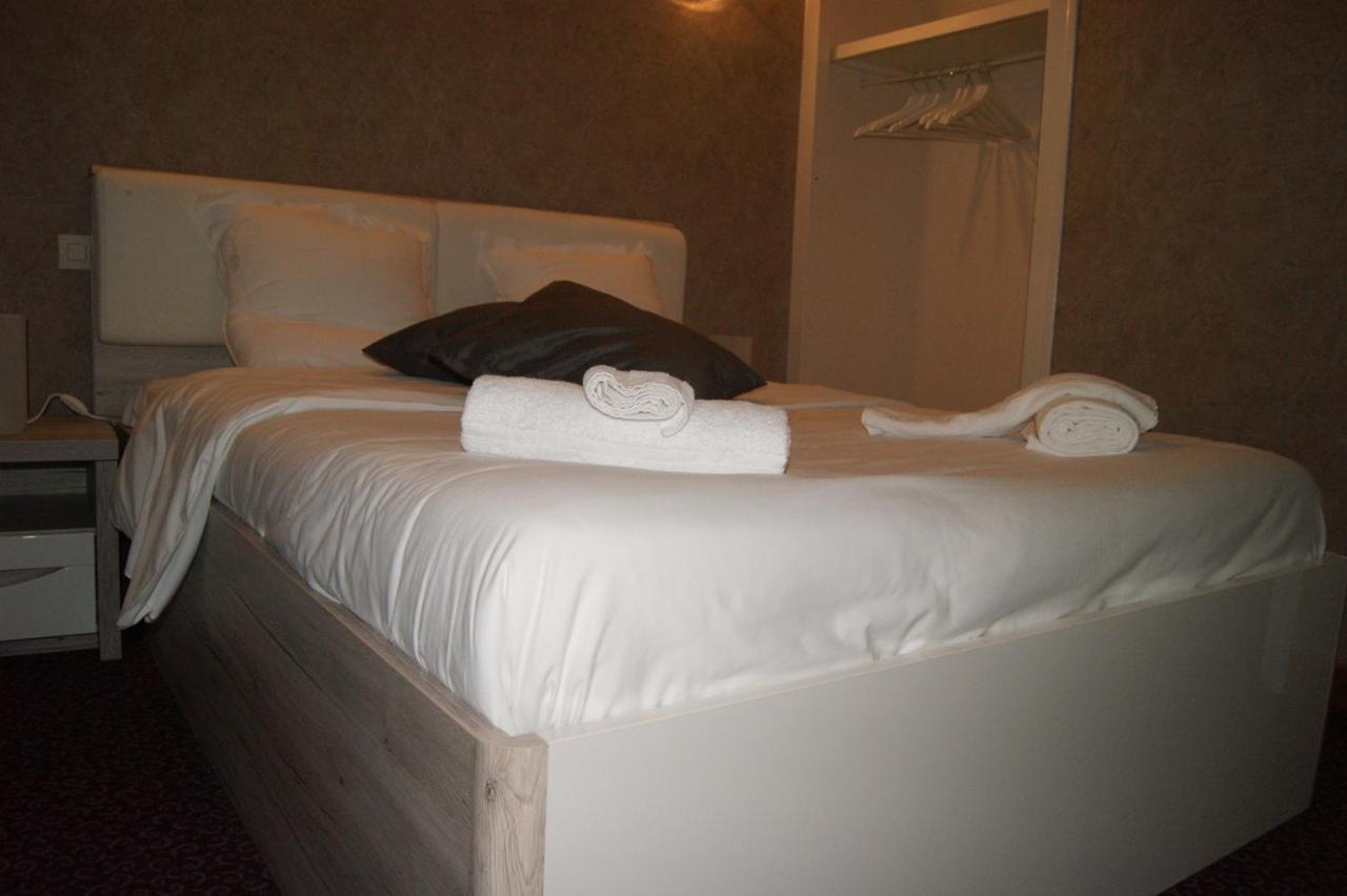 Relais Du Prieure Hotel Le Magny  Екстериор снимка